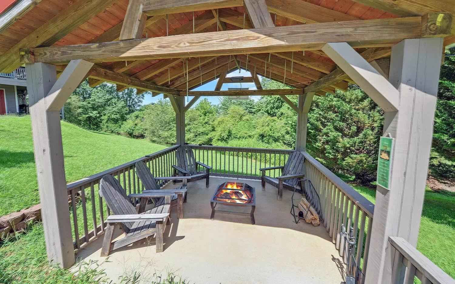 Birds Eye Cabin - Sunset & Starry Retreat Pet Friendly W Private Hottub, Fire Pit And Game Room เอลลิเจย์ ภายนอก รูปภาพ